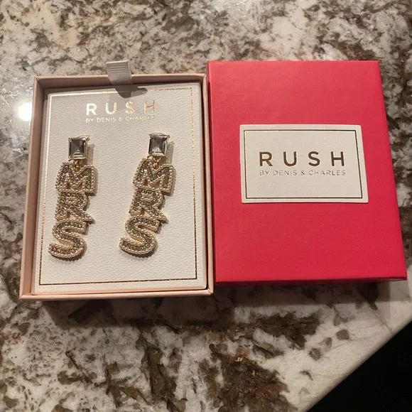 MRS Earrings - Picture 3 of 3